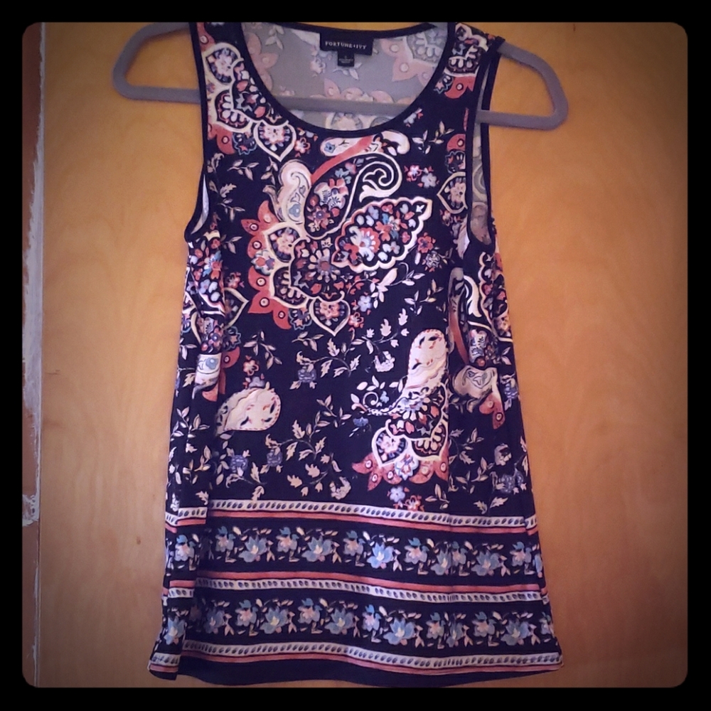 Sleveless floral tank